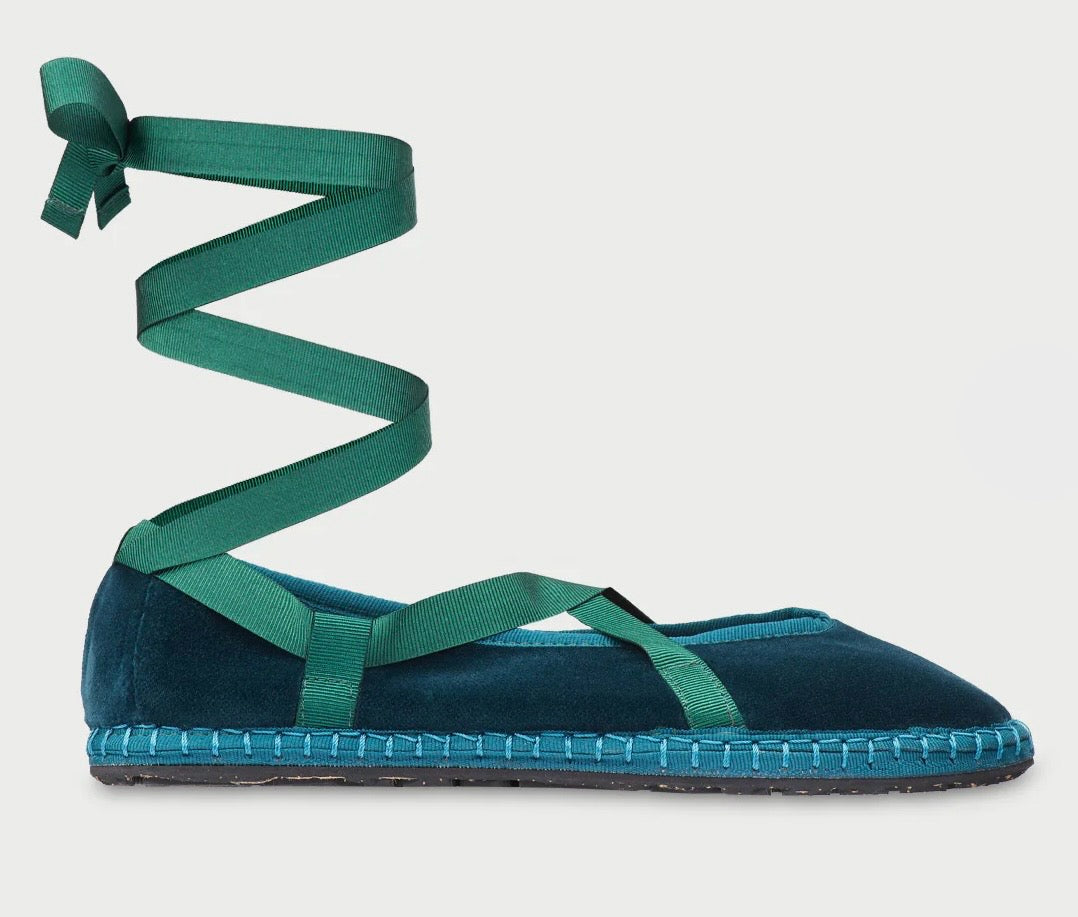 VELVET RIBBON SLIPPER