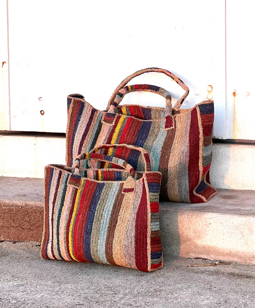 CIRCUS WEEKENDER BAG
