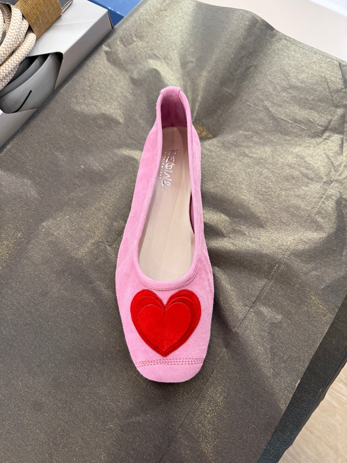 HOLOVE BALLERINAS IN PINK/RED VELVET LEATHER