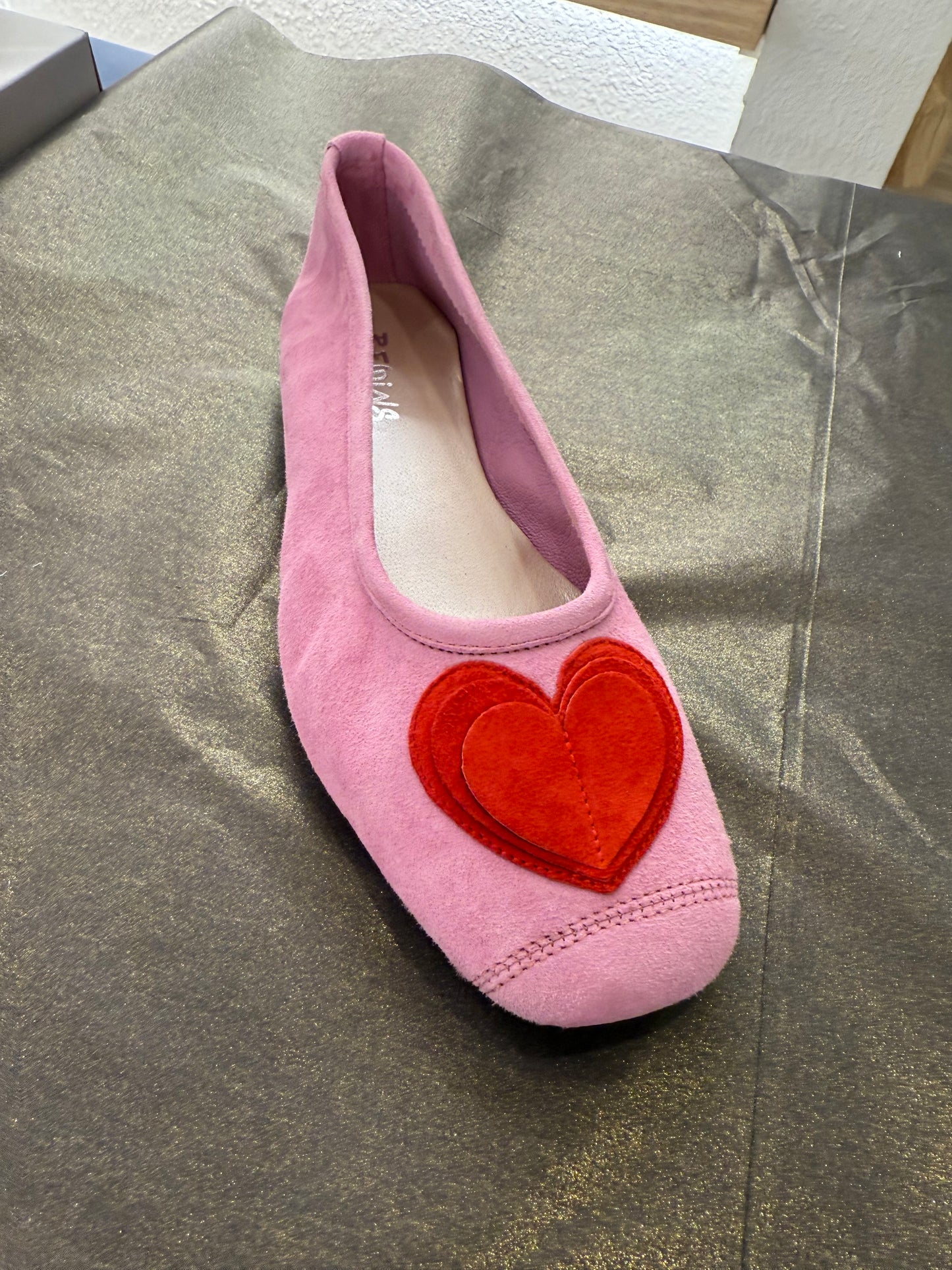 HOLOVE BALLERINAS IN PINK/RED VELVET LEATHER