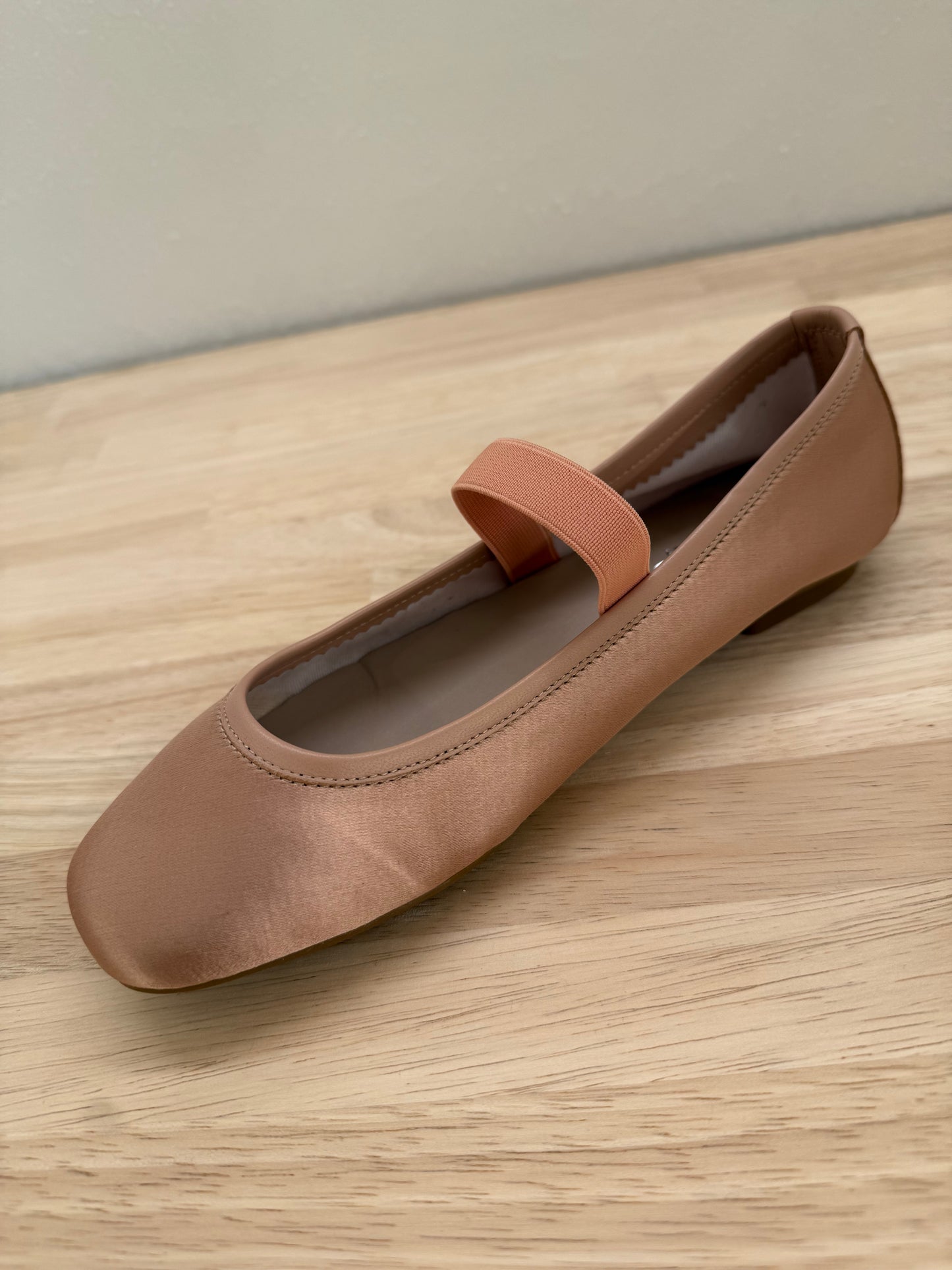 HALLY SATIN NUDE BABIES