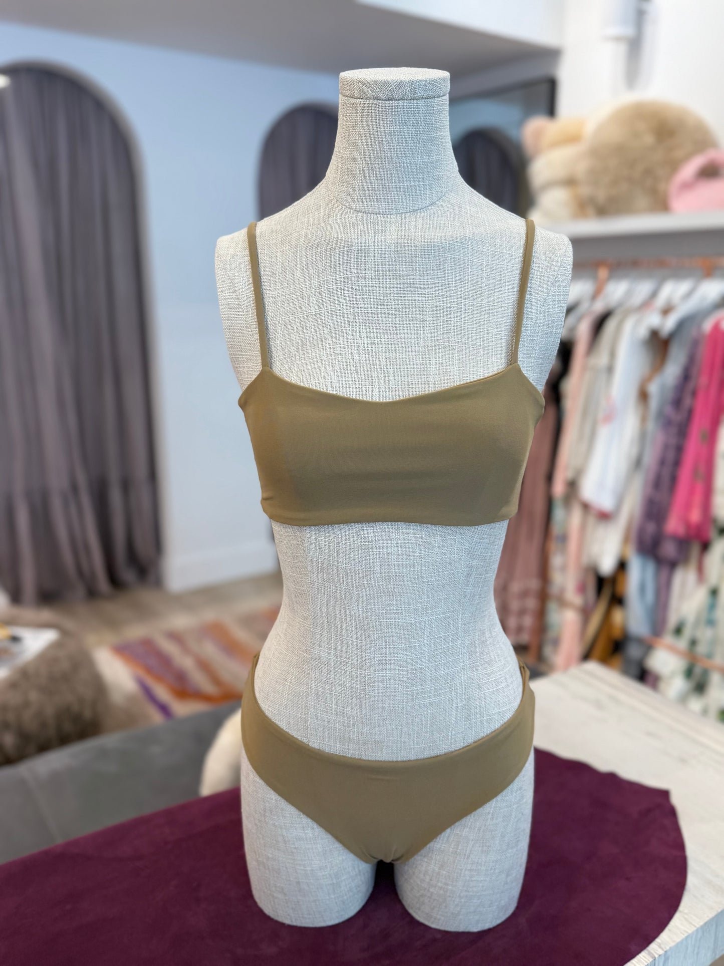 LUCITA CHEEKY LOW RISE SET