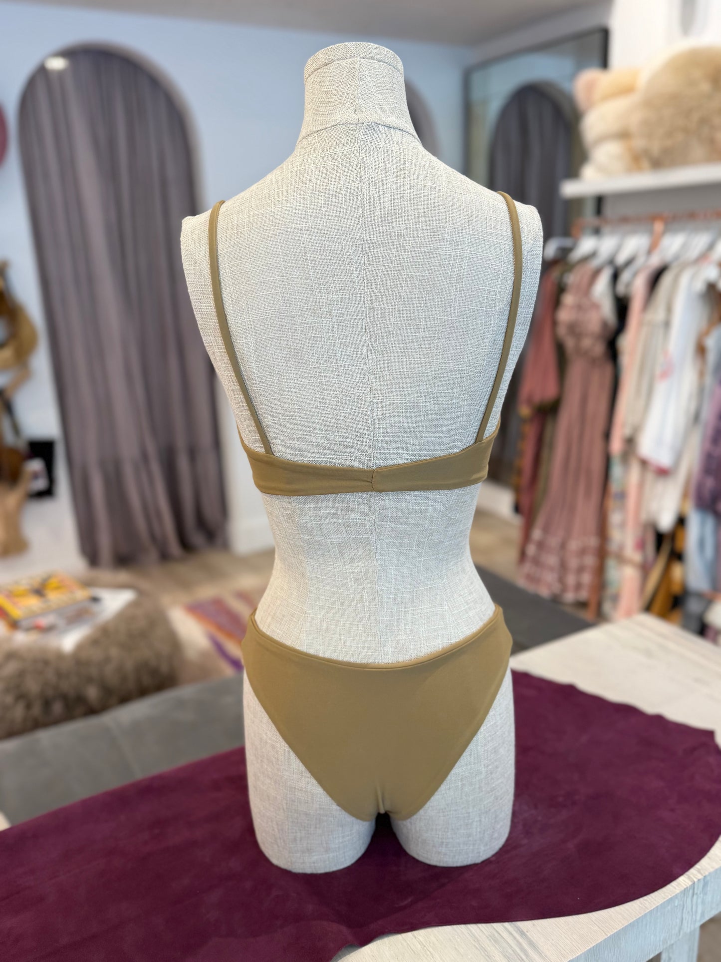 LUCITA CHEEKY LOW RISE SET