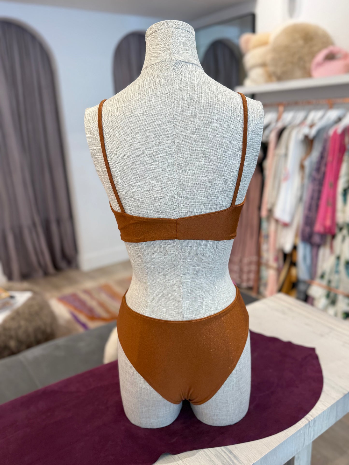 LUCITA CHEEKY LOW RISE SET