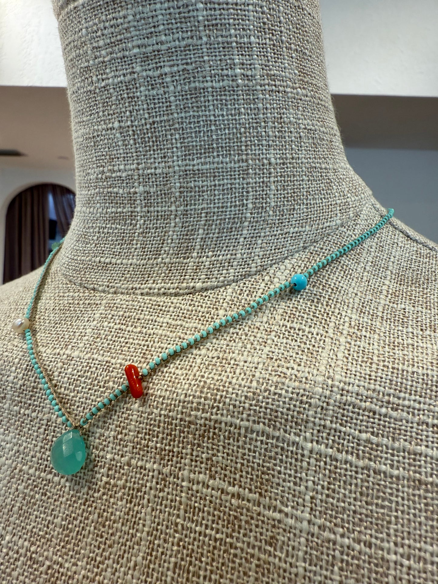 CHALCEDONY DROP NECKLACE