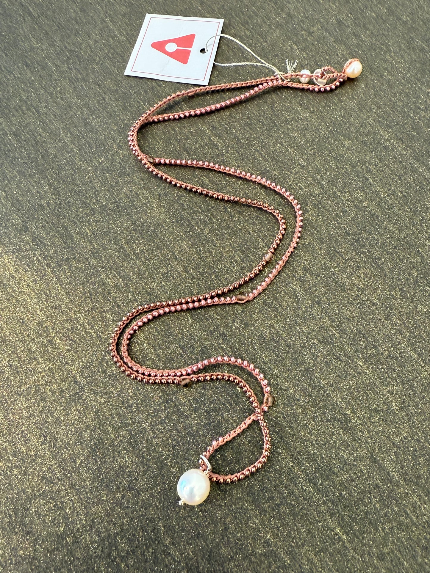 BI-COLOR PEARL DROP NECKLACE