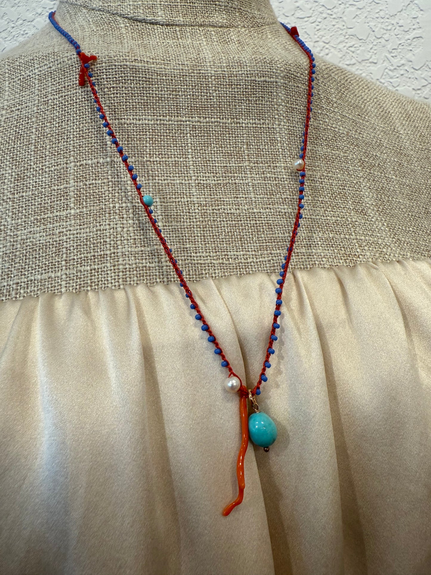 CATALINA ROSARIO LONG NECKLACE