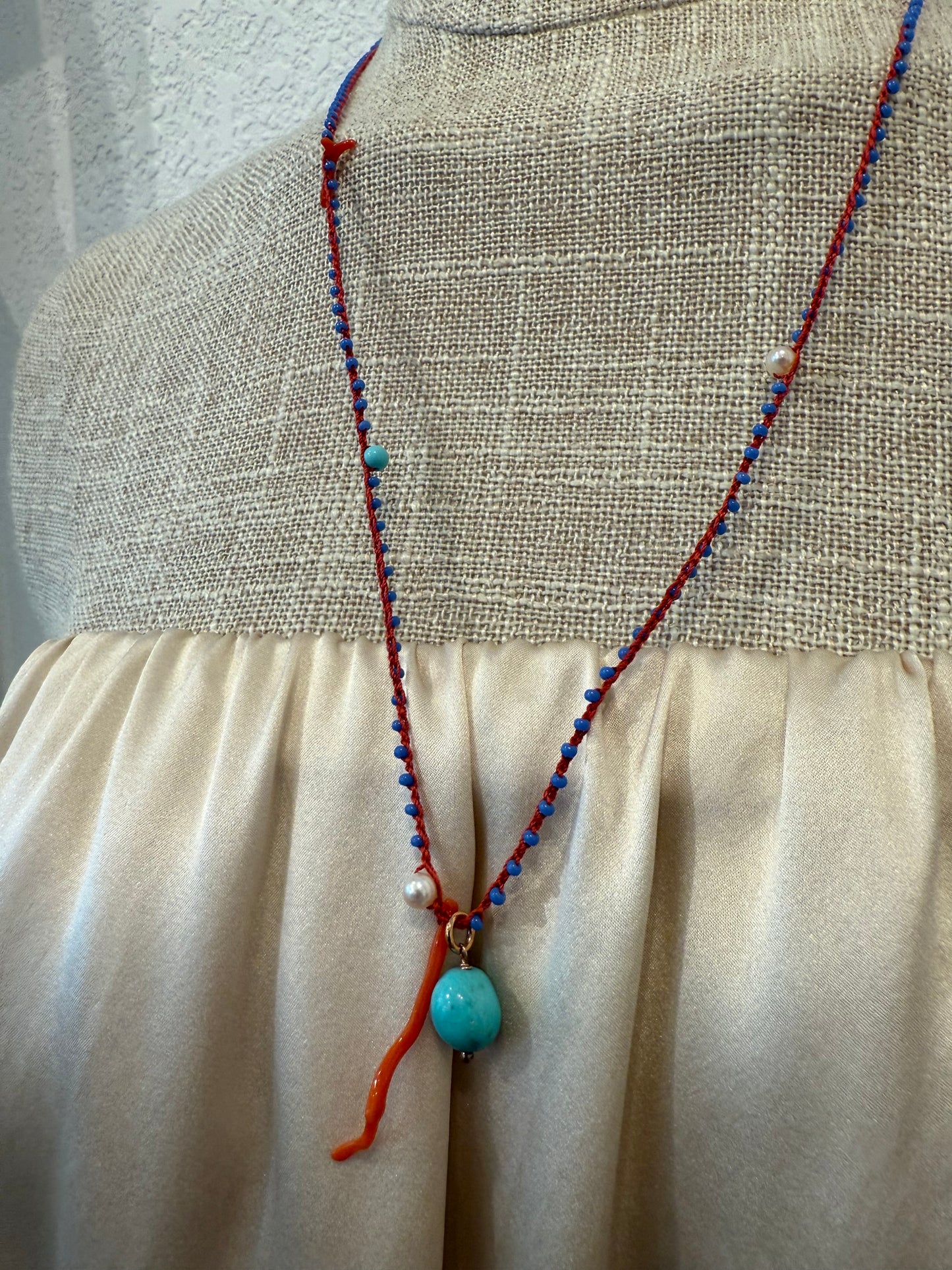 CATALINA ROSARIO LONG NECKLACE