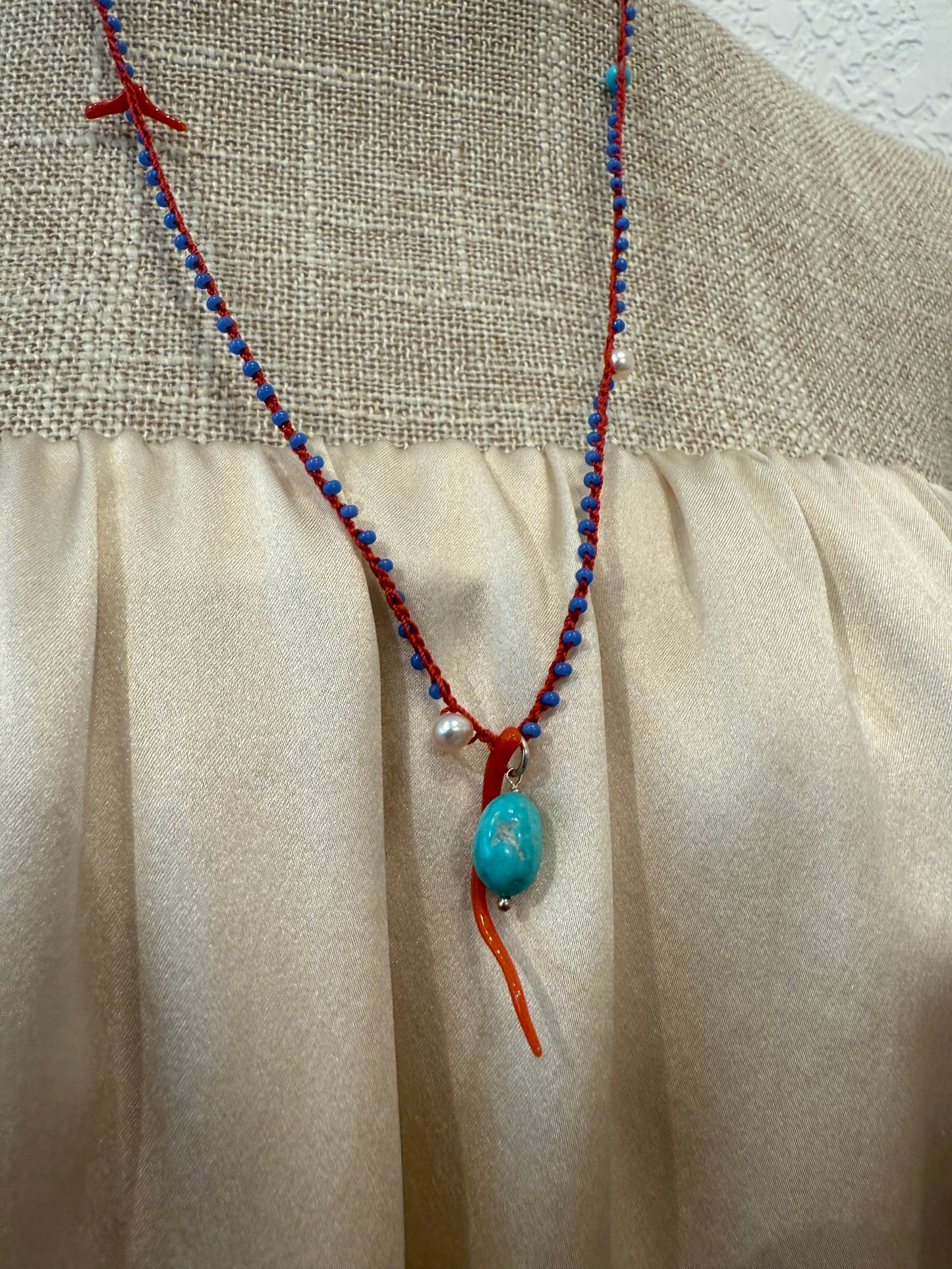 CATALINA ROSARIO LONG NECKLACE