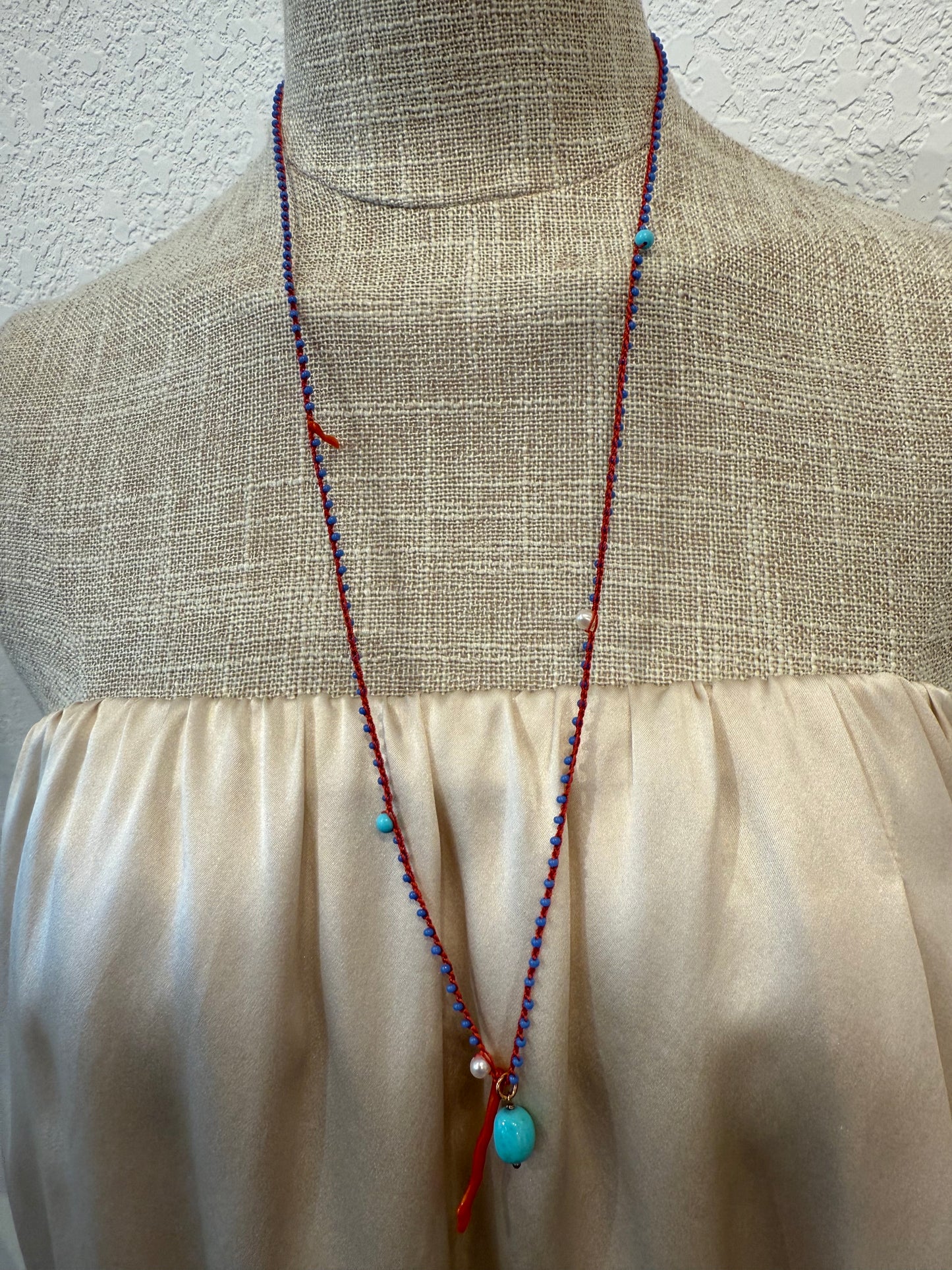 CATALINA ROSARIO LONG NECKLACE