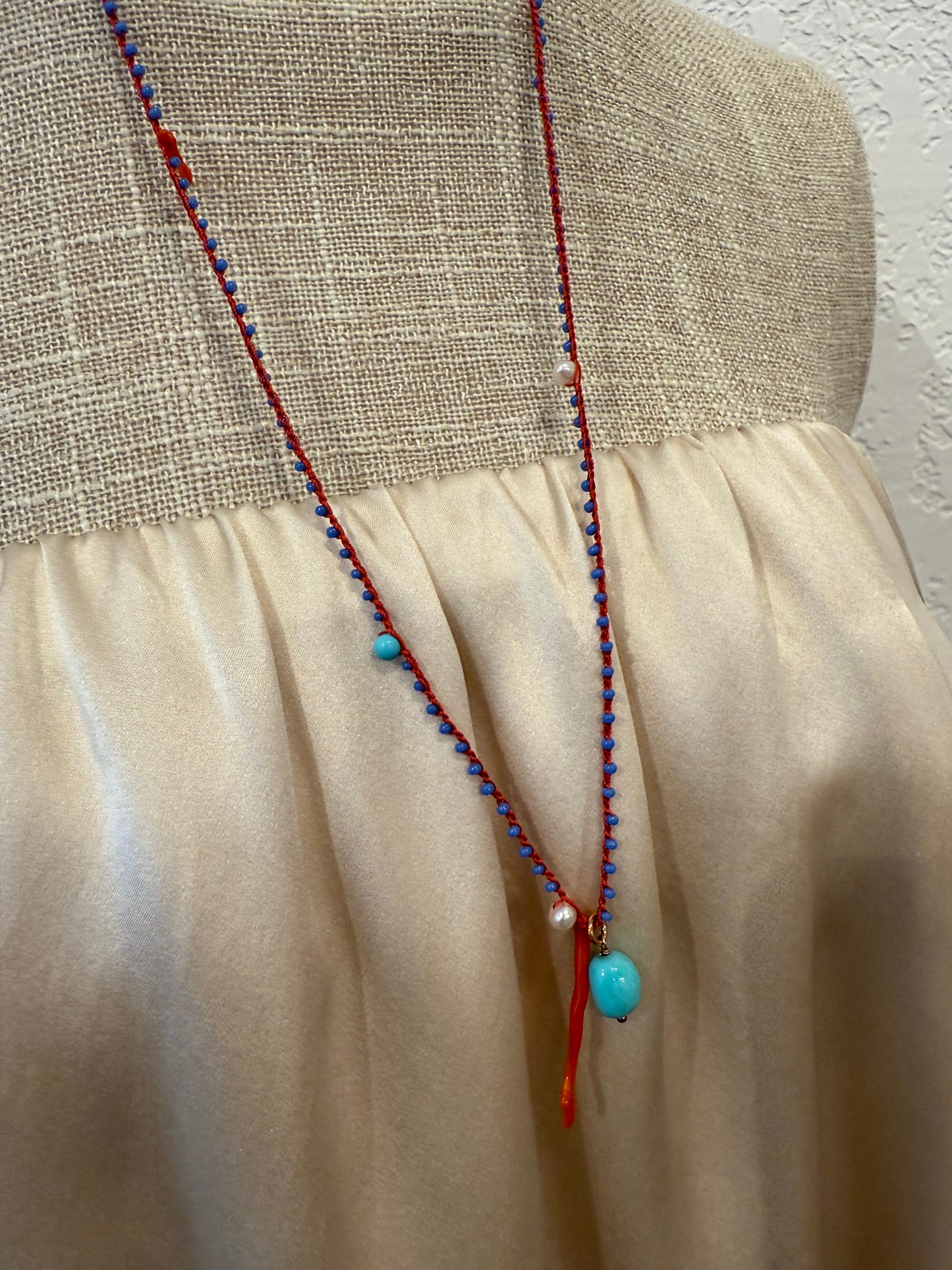 CATALINA ROSARIO LONG NECKLACE