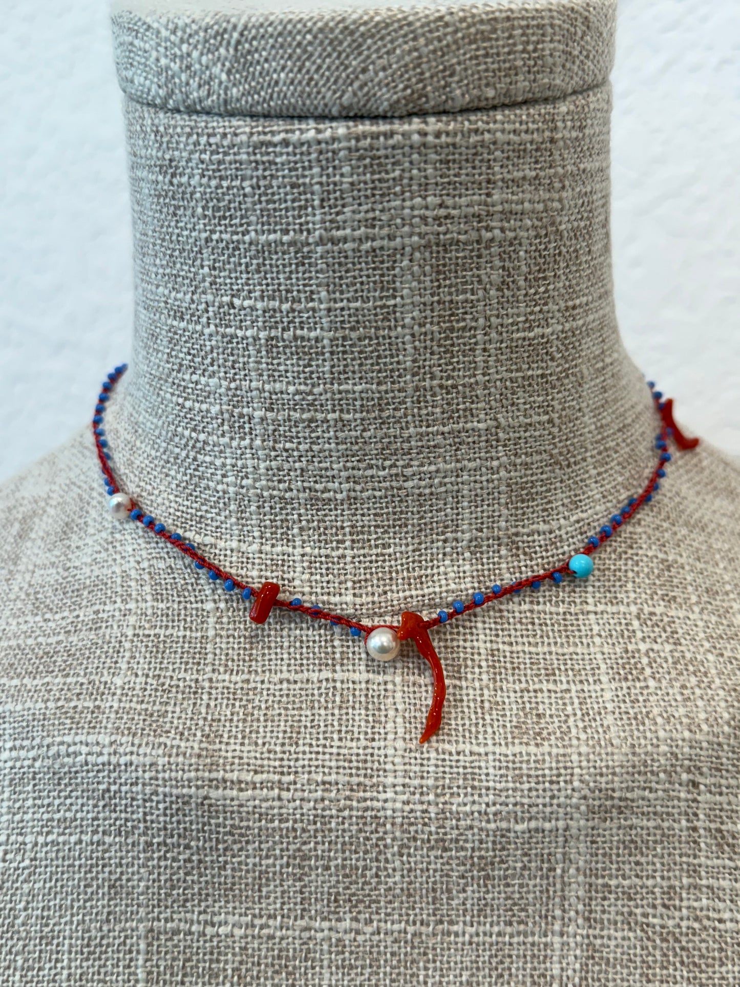 CATALINA ROSARIO NECKLACE