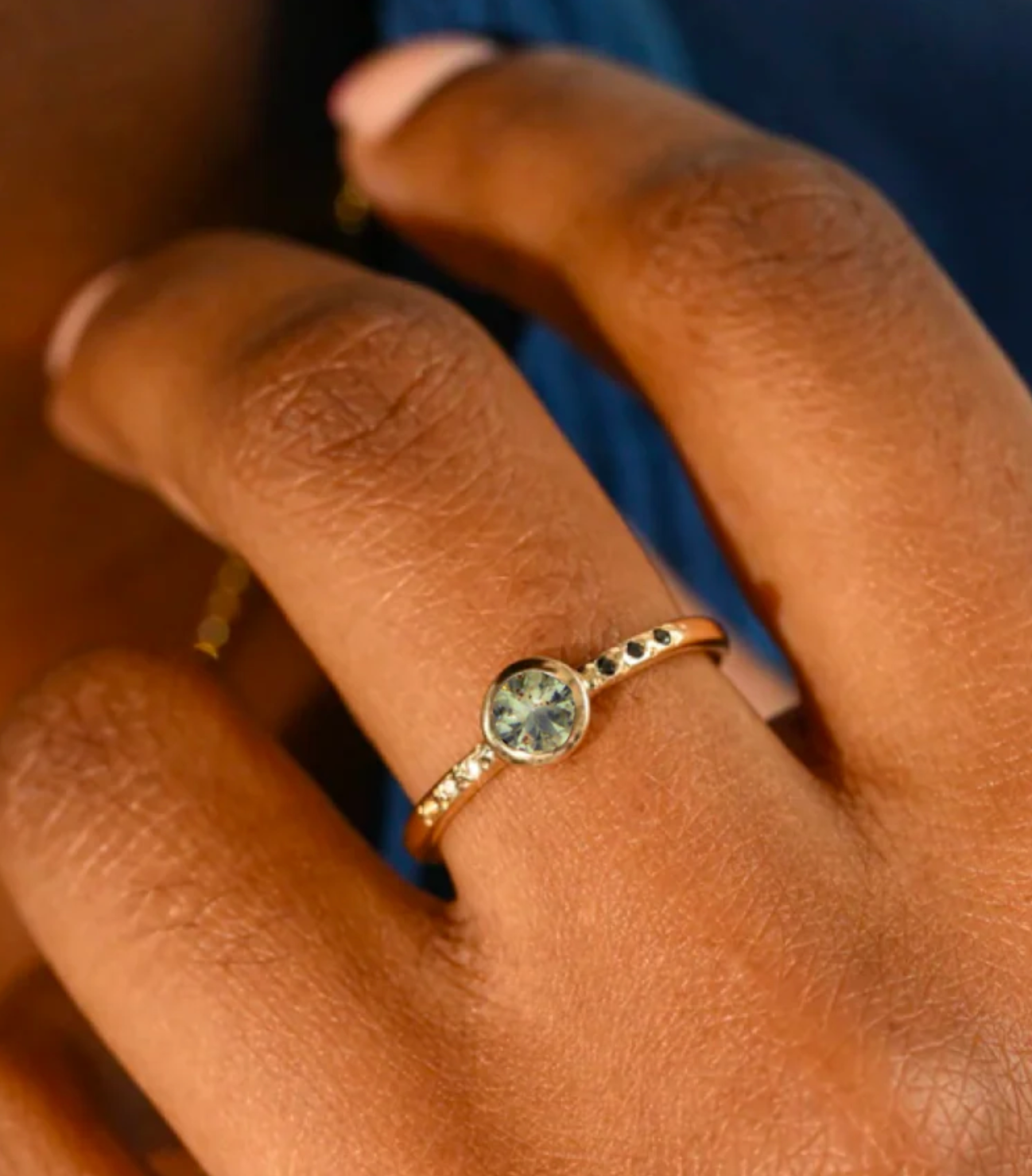 MIDDAY GREEN SAPPHIRE RING