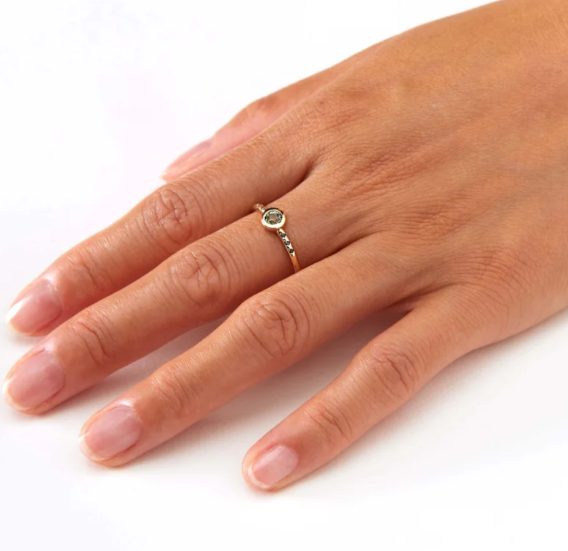 MIDDAY GREEN SAPPHIRE RING