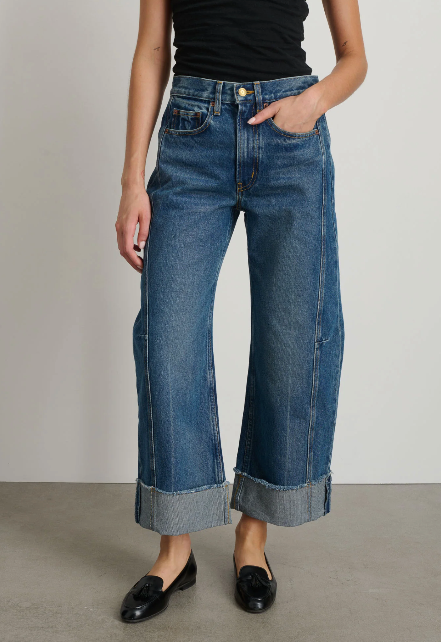 RELAXED CUFF LASSO JEAN