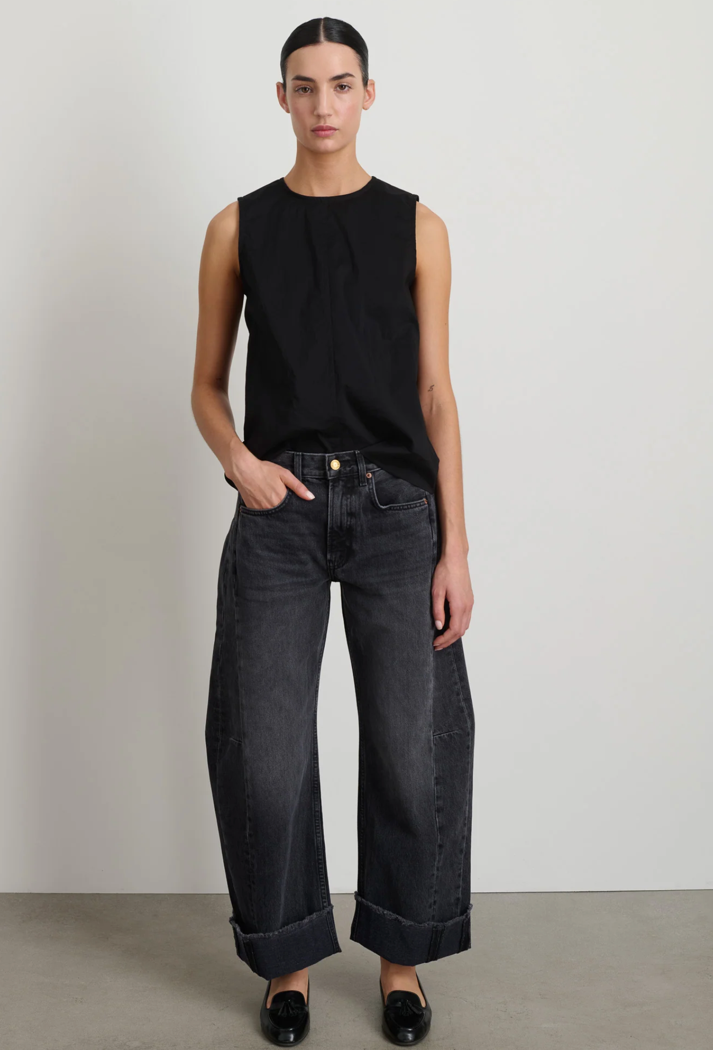 RELAXED CUFF LASSO JEAN