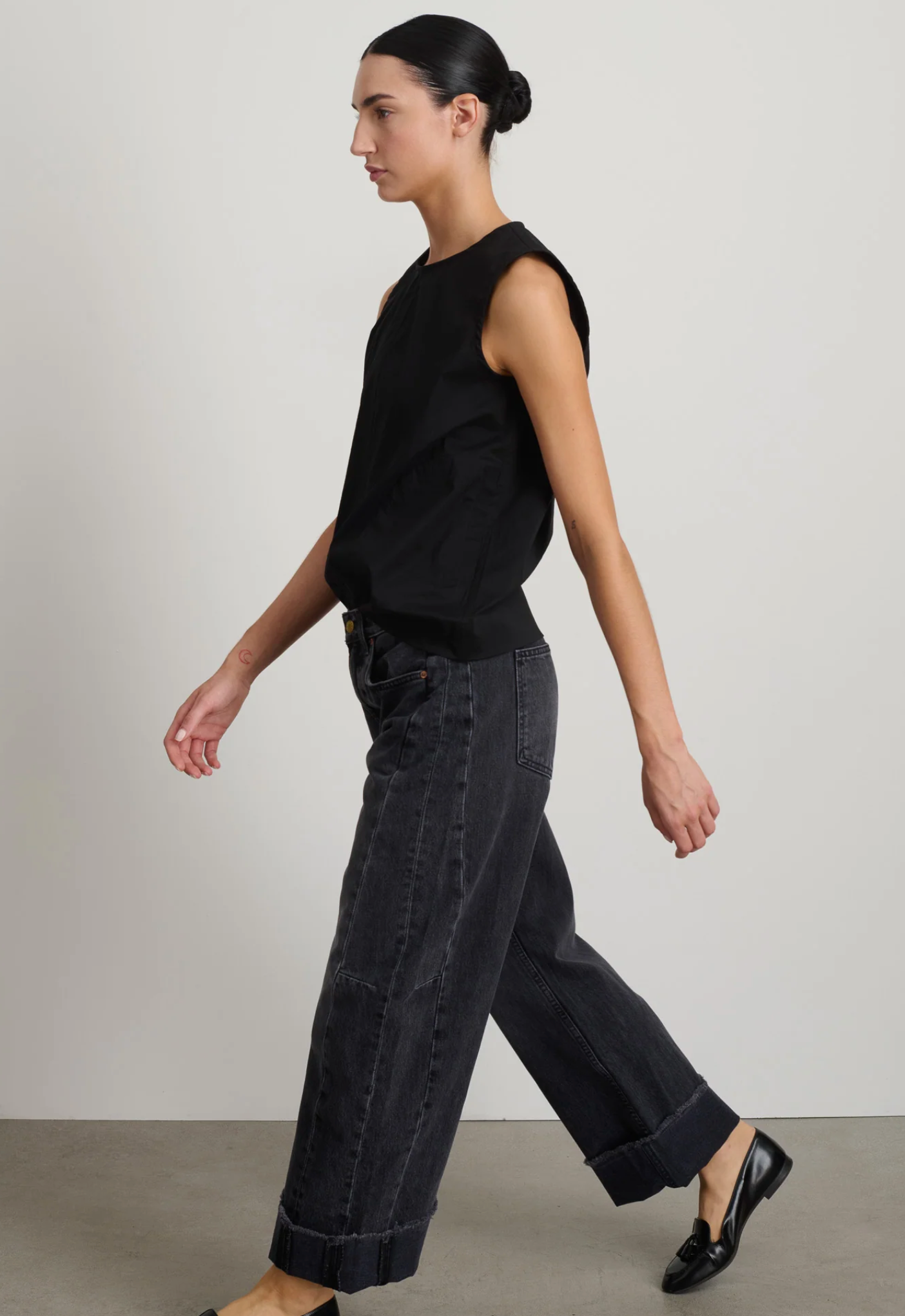 RELAXED CUFF LASSO JEAN