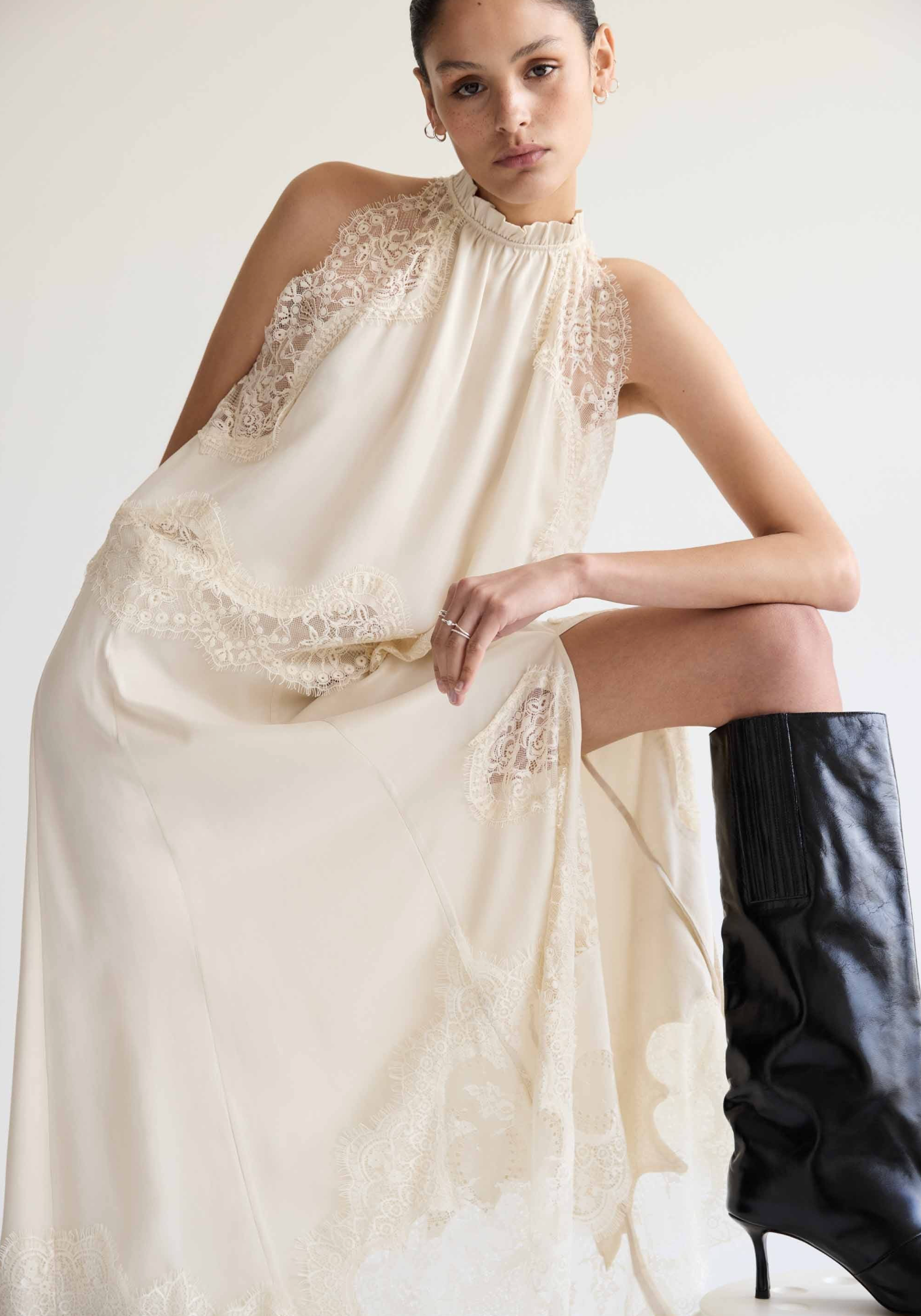 VISIONS LACE HANKERCHIEF SKIRT