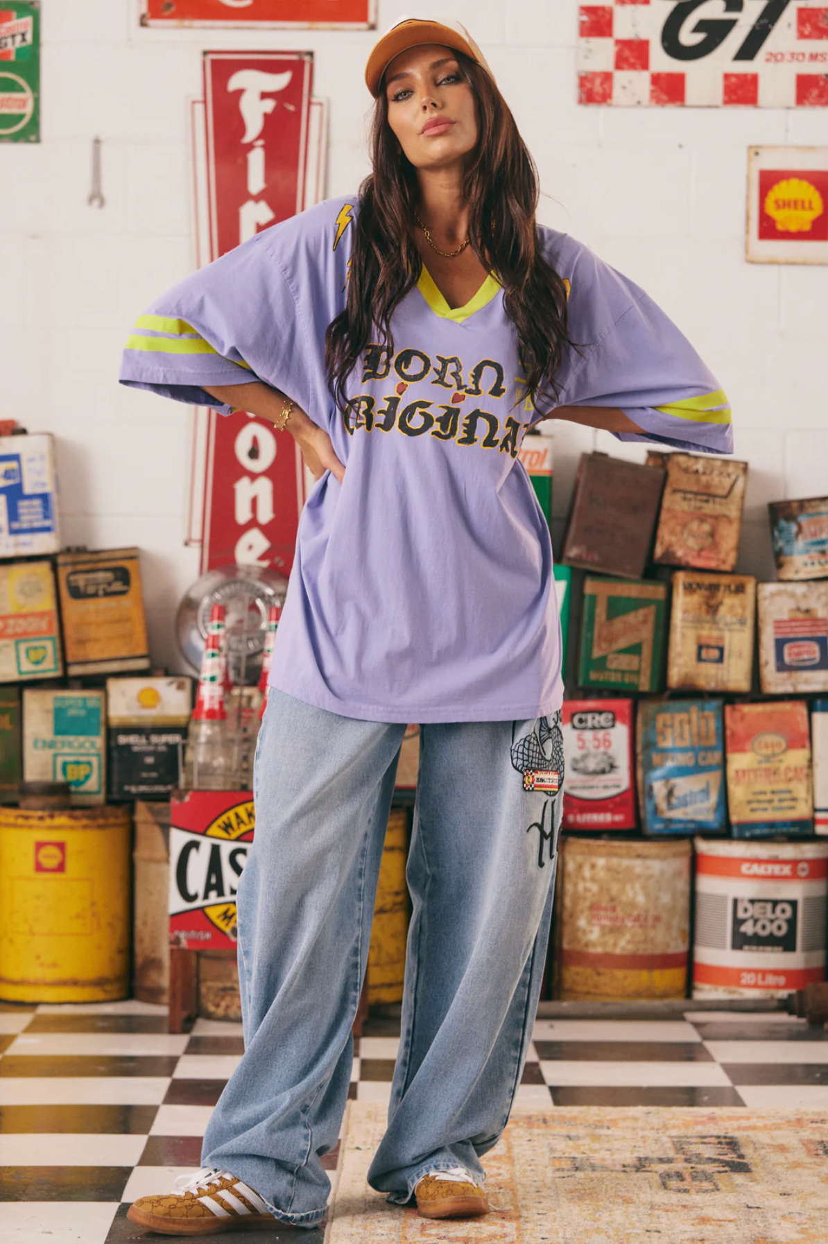 VERY OVERSIZED BORN ORIGINAL TEE