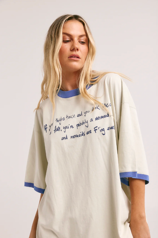 VERY OVERSIZED DRUNKEN MERMAID TEE