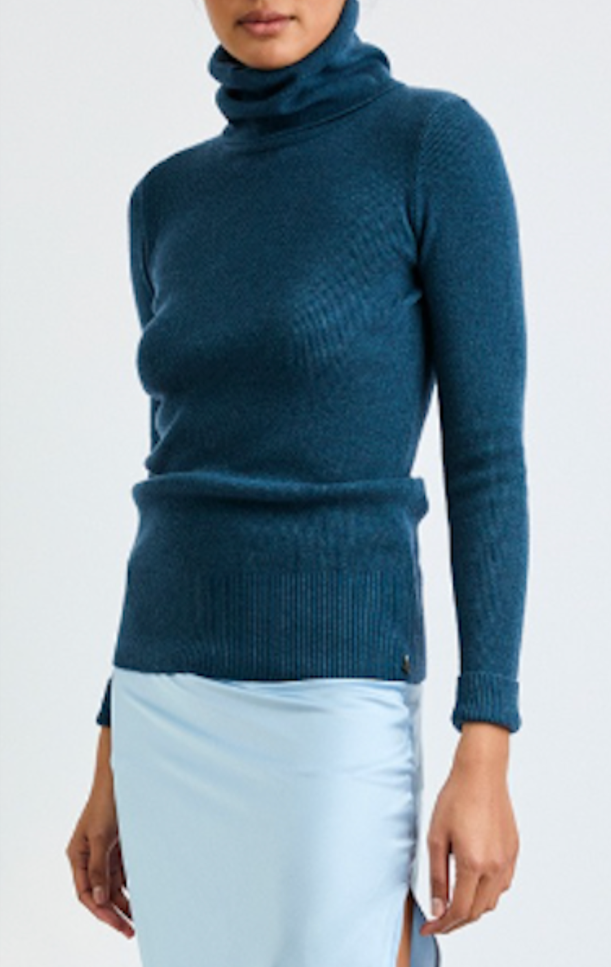 MISSY TURTLENECK SWEATER