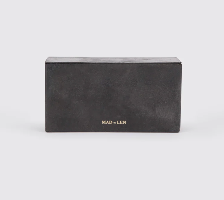 BLACK BLOCK HORIZONTAL CANDLE