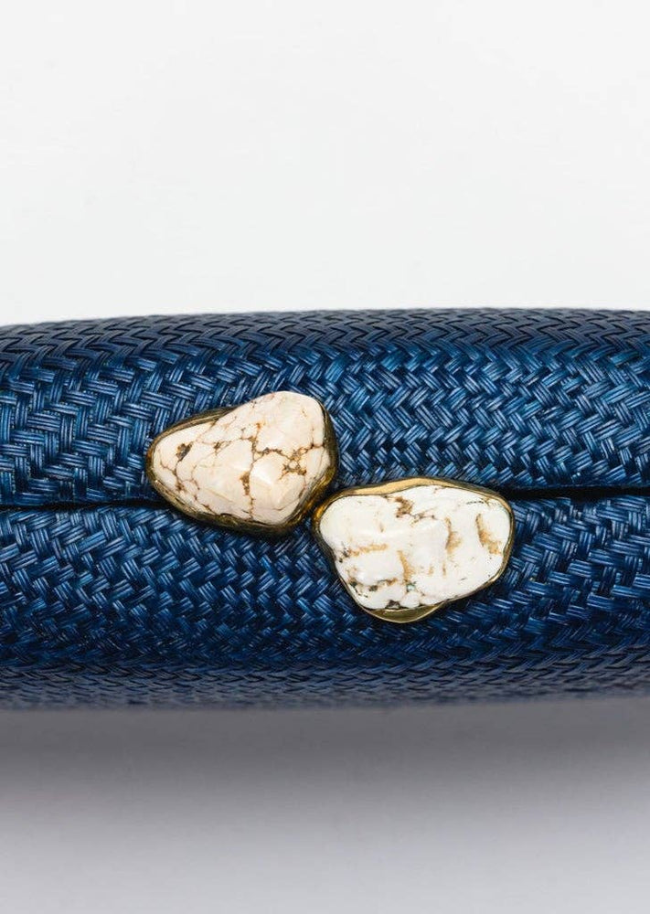 
                  
                    JEN WHITE STONES CLUTCH
                  
                