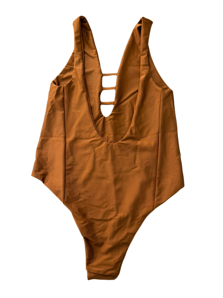 
                  
                    SIERRA ONE PIECE
                  
                