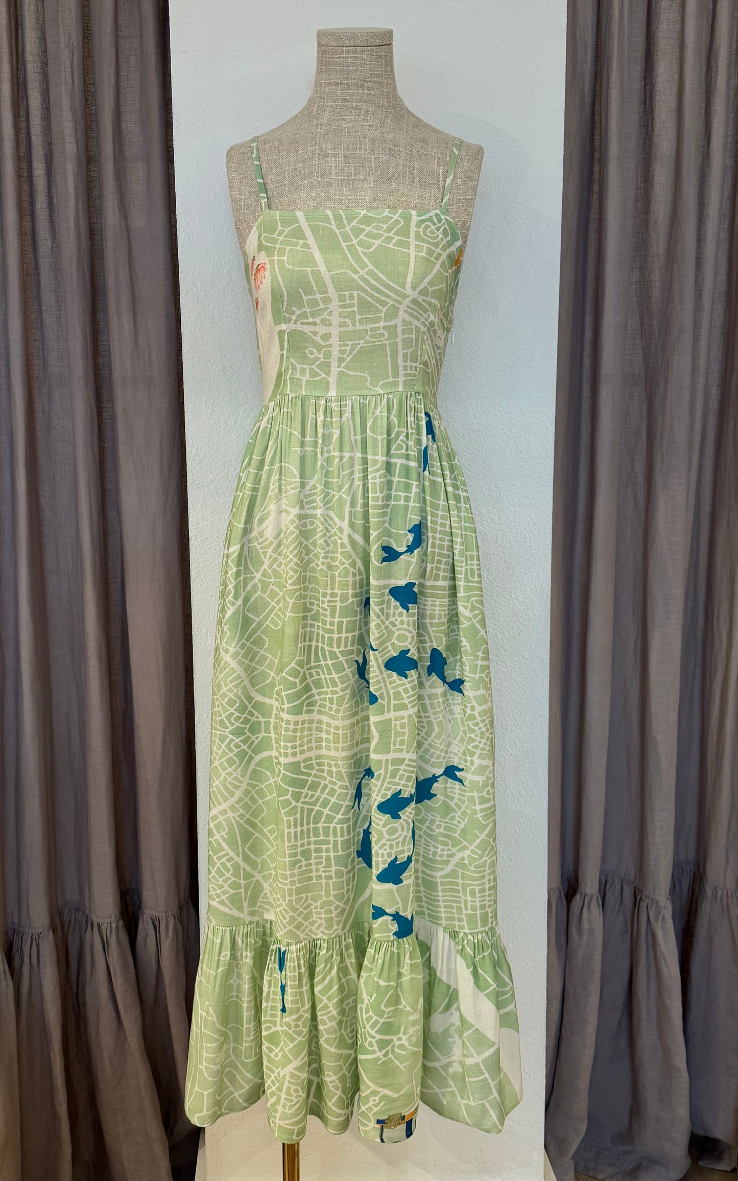 PICNIC SANDS DRESS