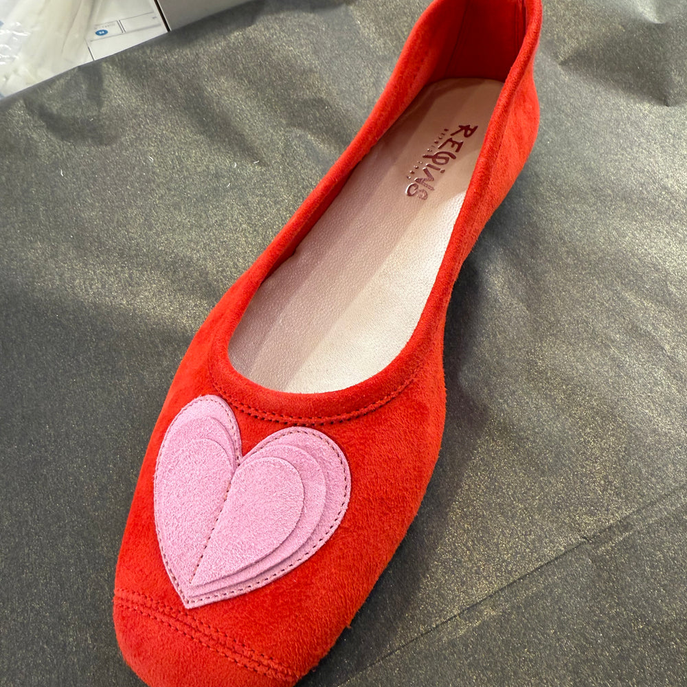 
                  
                    HOLOVE BALLERINAS RED/PINK VELVET LEATHER
                  
                
