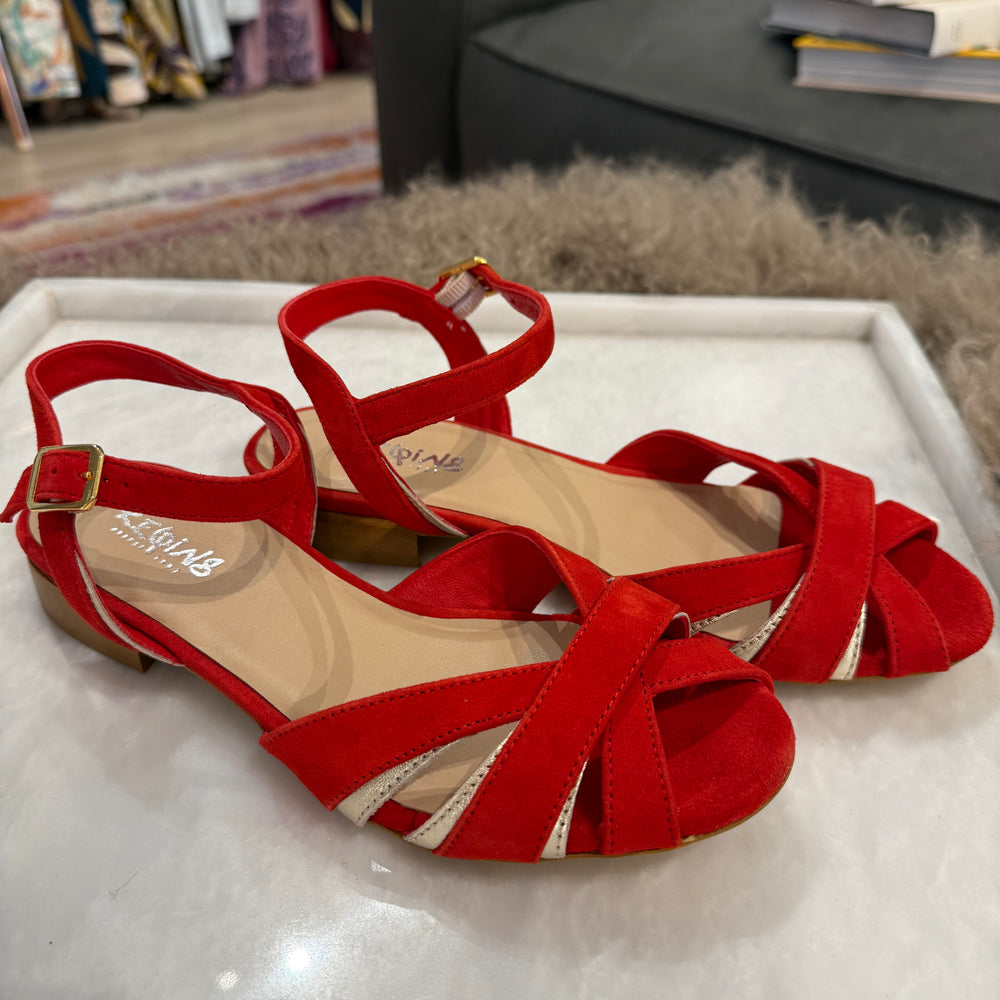 
                  
                    PALMA SANDALS VELVET LEATHER
                  
                