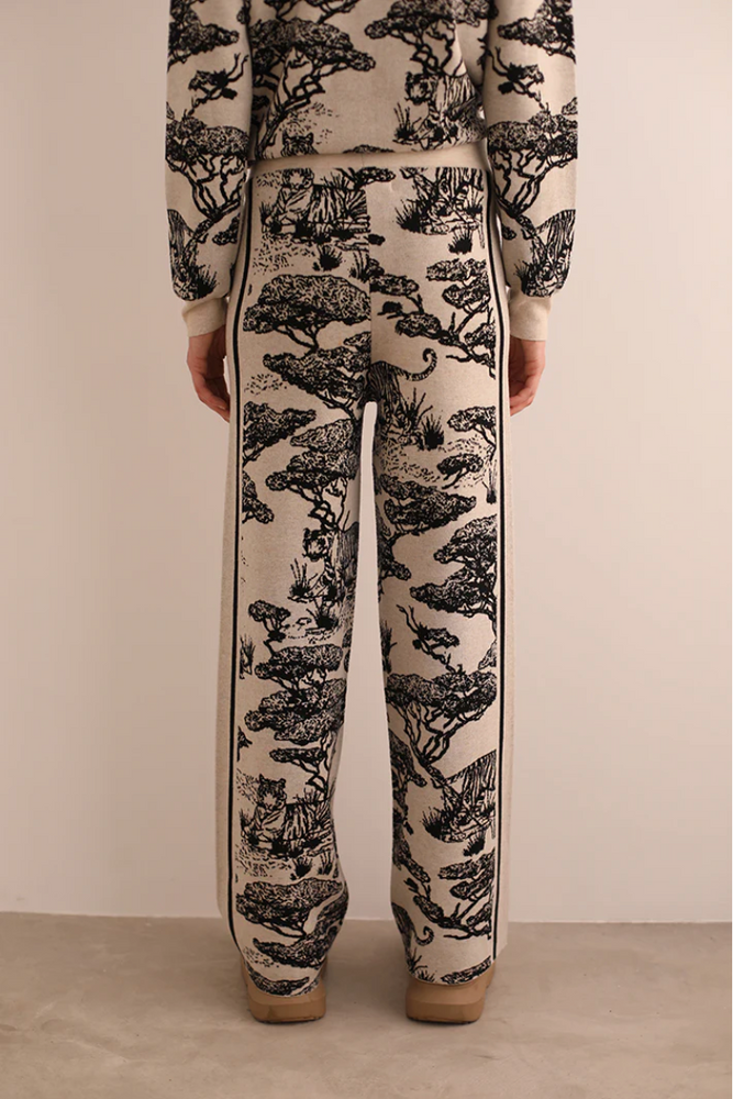 
                  
                    SAFARI PANT
                  
                
