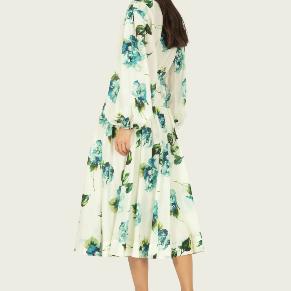 
                  
                    DELL SKIRT
                  
                