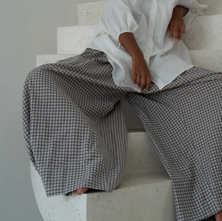 
                  
                    YOLLIE GINGHAM PANT
                  
                