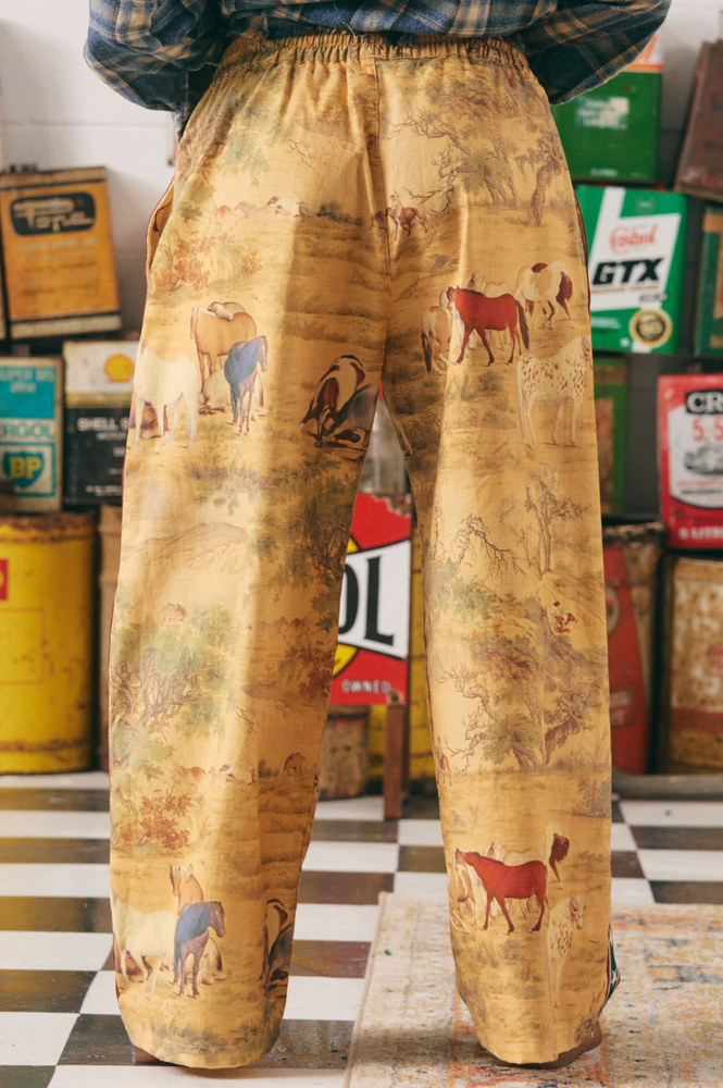 
                  
                    NEIGH QUEEN RAVING STARS PANTS
                  
                