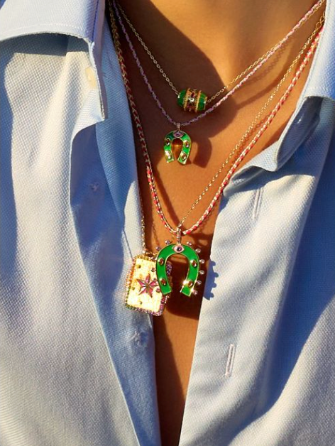 
                  
                    HORSESHOE NECKLACE
                  
                