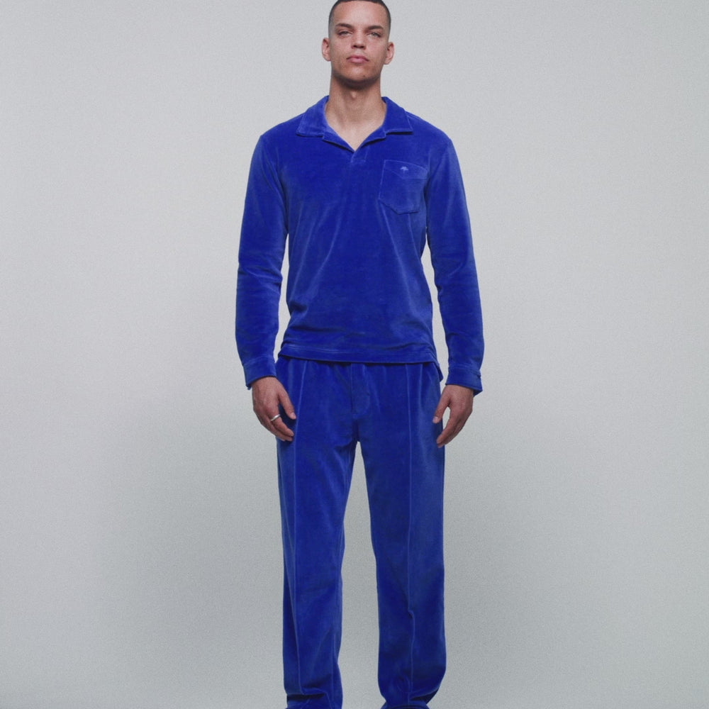 
                  
                    Load and play video in Gallery viewer, Azur Velour Long Sleeve - OAS
                  
                